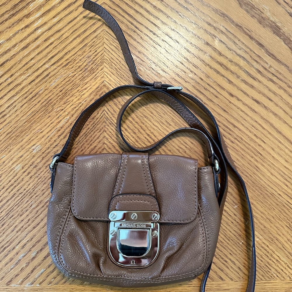 Michael Kors Crossbody Bag Brown/Tan Pebbled Leather with Gold Hardware